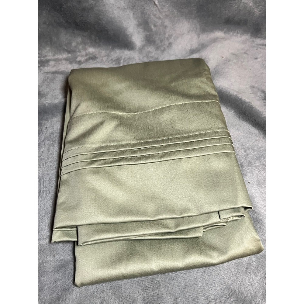 Chris Madden Sage Green Standard Queen Pillowcase 22x32 Cotton Sateen Single